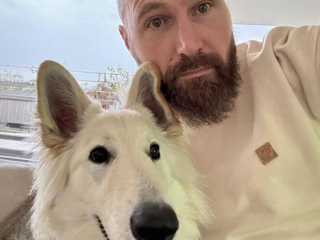 brighting-asics-1-hero-new (1)